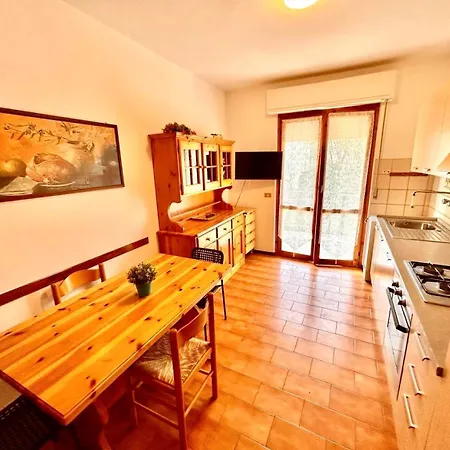 Apartment Trilocale Pesaro A *