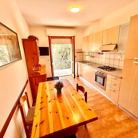 Trilocale Pesaro A Marcelli